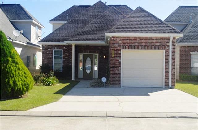 1st image of 126 Emerald Oaks Dr