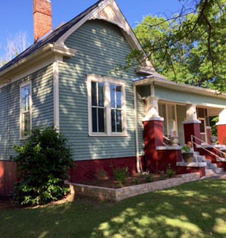 1st image of 215 N 6th St
