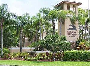 1st image of 9477 Palm Cir N