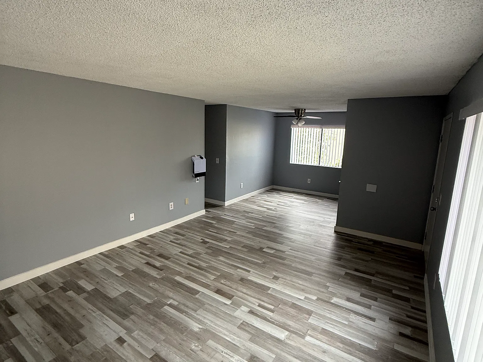 2 bed, 850 sqft, $2,295 — Photo 3