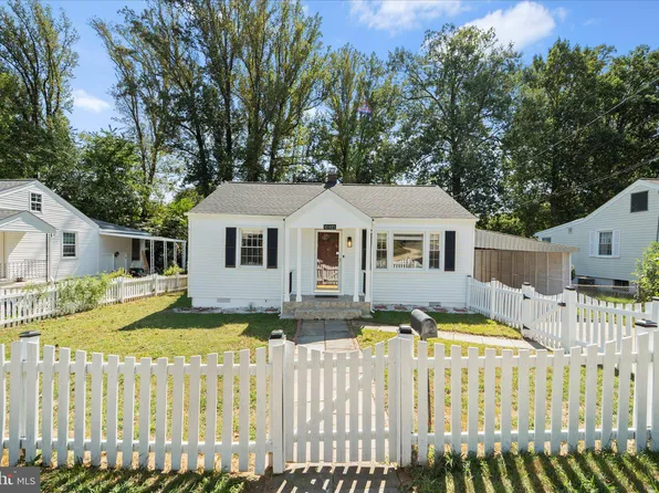 10921 Berry St, Fairfax, VA 22030