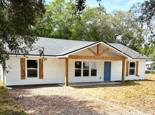 333 Ofarrell Ave, Interlachen, FL 32148