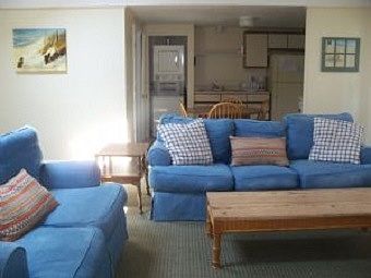 4th image of 12 Durkin Dr #B