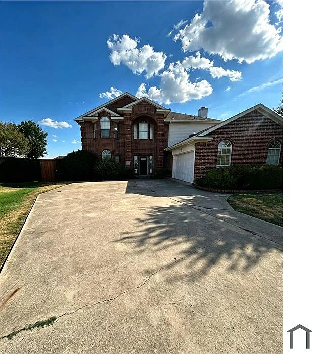 2832 Cantura Dr