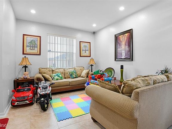 4th image of 5121 Jalisco Ln