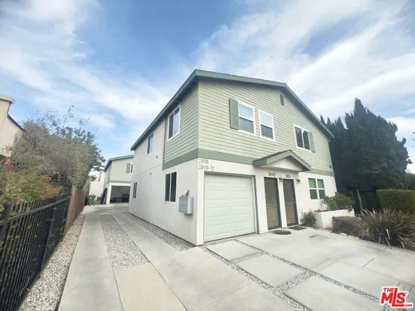 2806 S Bronson Ave, Los Angeles, CA 90018