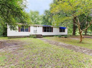 138 Roosevelt Dr, Saint Stephen, SC 29479