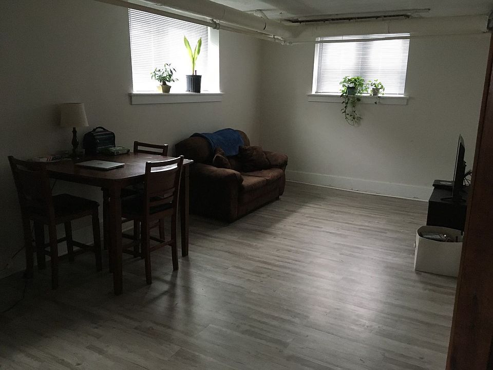 2nd image of 149 Devonshire Ct #16