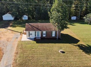 12028 Ladysmith Rd, Woodford, VA 22580