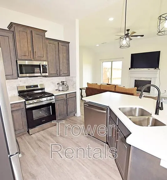 8650 Fortuna Ct — Photo 45