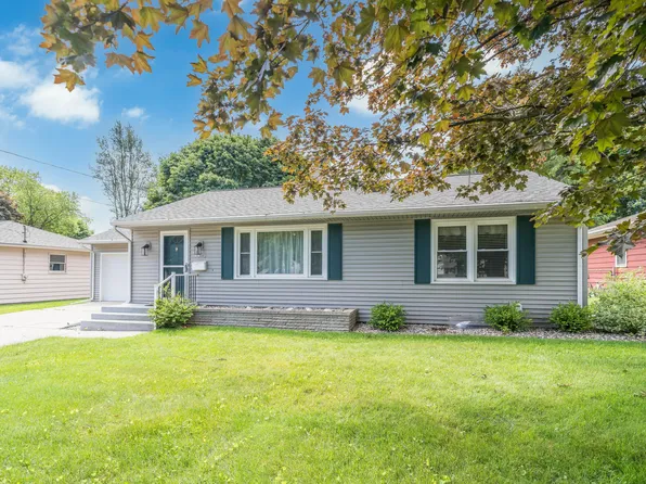 3303 Grace Rd, Kalamazoo, MI 49006