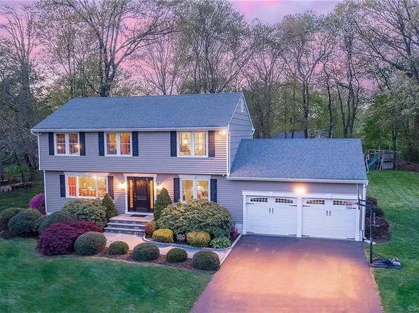 24 Clinton Street, Trumbull, CT 06611