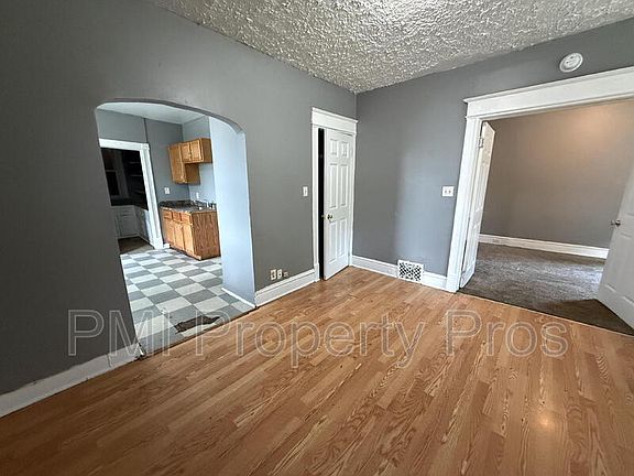 2nd image of 1415 N 37th St