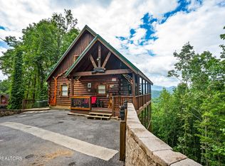 1819 Red Bone Way, Sevierville, TN 37876