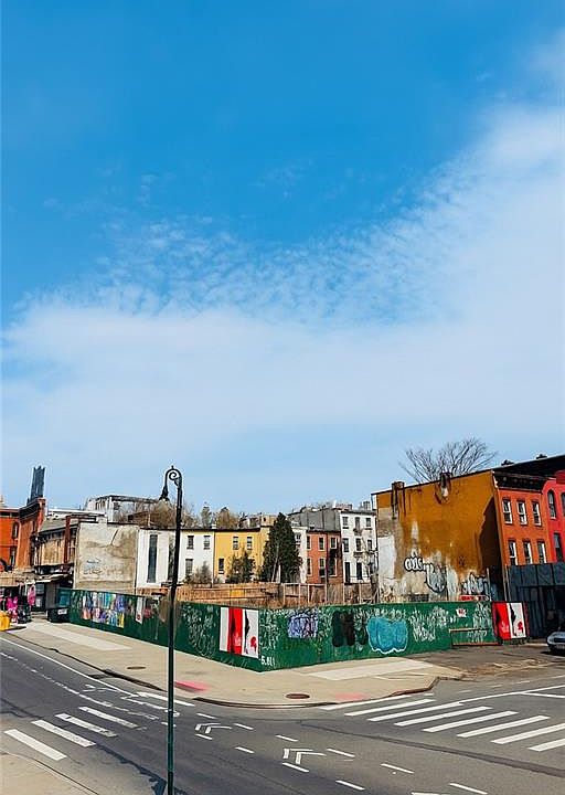 1st image of 375 Smith St