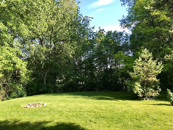 3rd image of 12289 Windcliff Dr