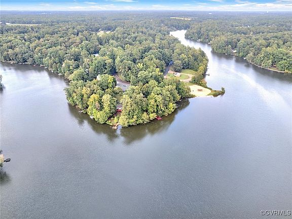 5th image of 6300 Lakeside Dr