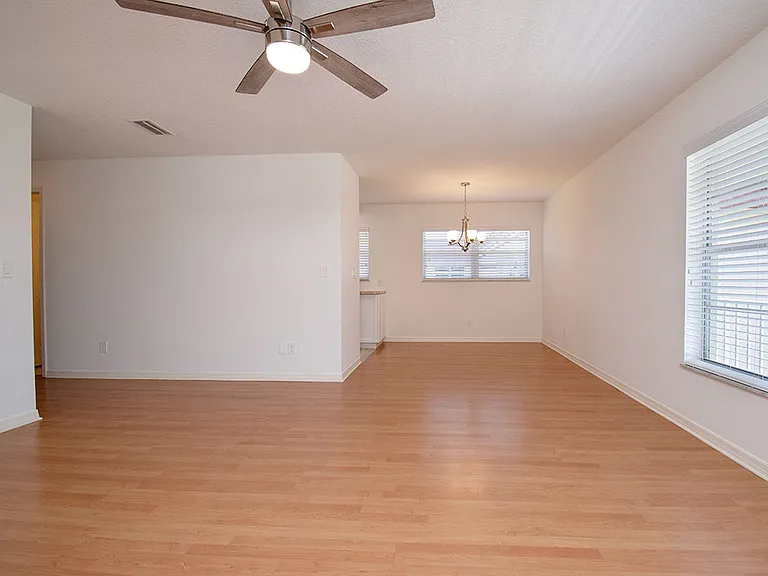 74 Royal Oak Ct #206 — Photo 5