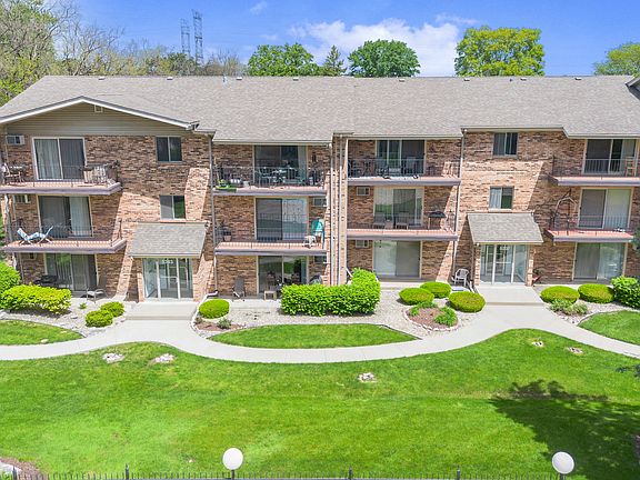3rd image of 5343 Waterbury Ct APT 2403