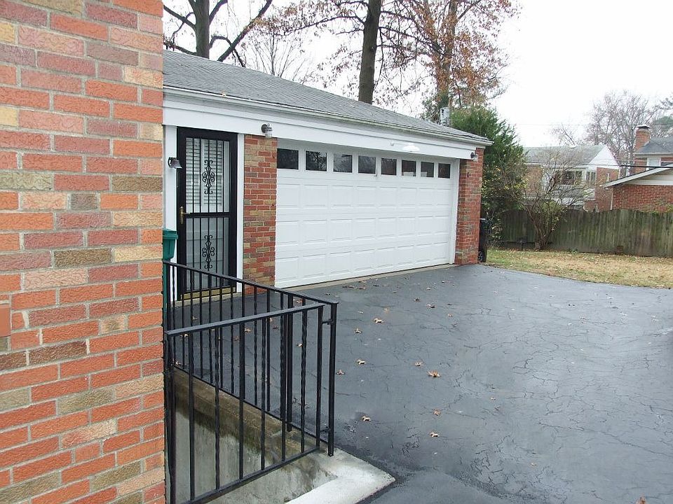 2 Car Garage