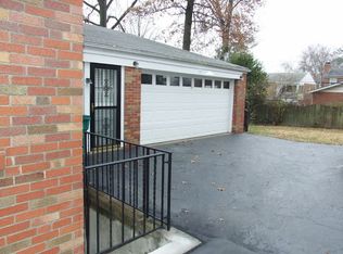 9418 Pine Ave, Saint Louis, MO