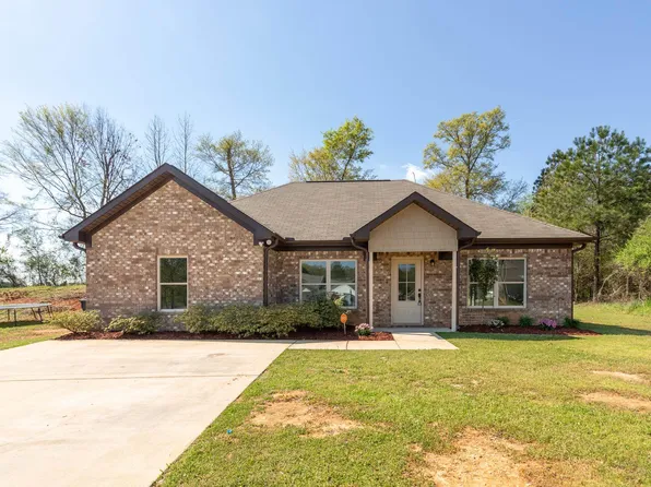 111 Hadley Ct, Lincoln, AL 35096