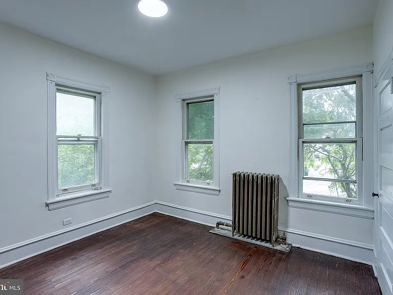 422 Lumberton Rd — Photo 13