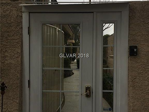 4th image of 1004 Vegas Valley Dr