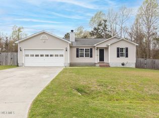 104 Poplar Ridge Rd, Jacksonville, NC 28546