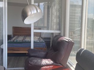 55 Centre Ave #1806, Toronto, ON M5G 2H5