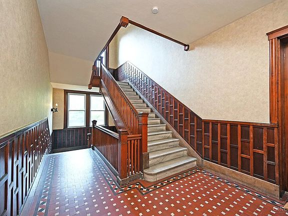 3rd image of 2356 Park Ave Unit 52