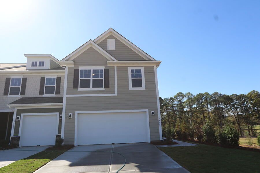 1st image of 2815 Yeager Dr NW