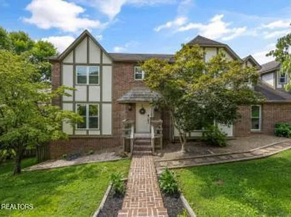 11016 Calloway View Dr, Knoxville, TN 37934