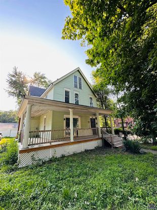 1259 SW Mulvane St, Topeka, KS 66604