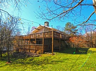 3110 W Clover Ct, Long Pond, PA