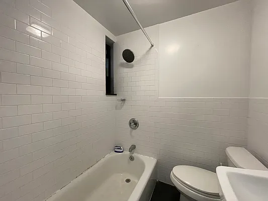 Rented by Bond New York | media 12