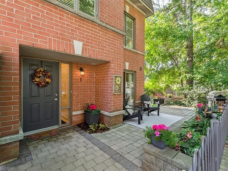 442 Maple Ave #Townhouse 1-1 — Photo 22