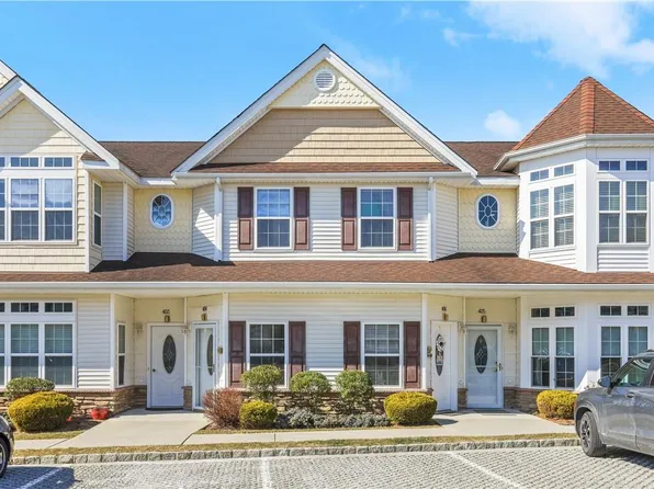 404 Egrets Landing, Carmel, NY 10512