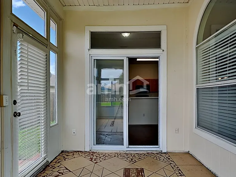 4406 Hanging Moss Dr — Photo 21