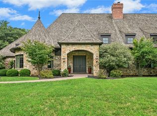 2214 N Melrose Ln, Bethlehem, PA 18015