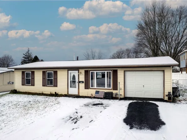 445 Parklane Dr, Utica, NY 13502