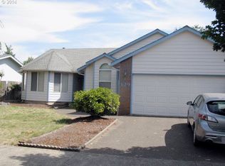 629 68th Pl, Springfield, OR 97478