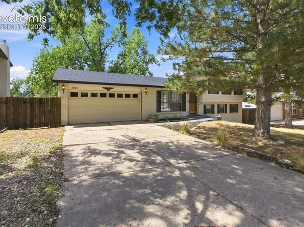 2555 Roundtop Dr, Colorado Springs, CO 80918