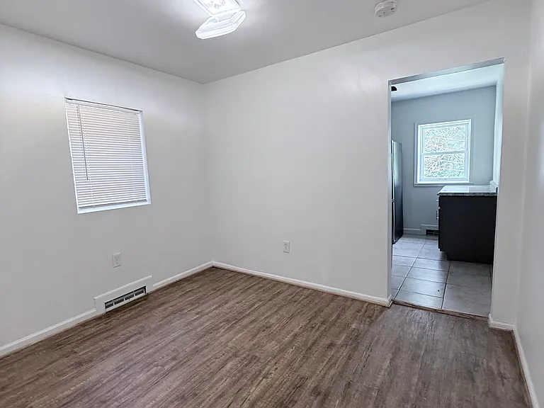 1820 W Fayette St #2 — Photo 8