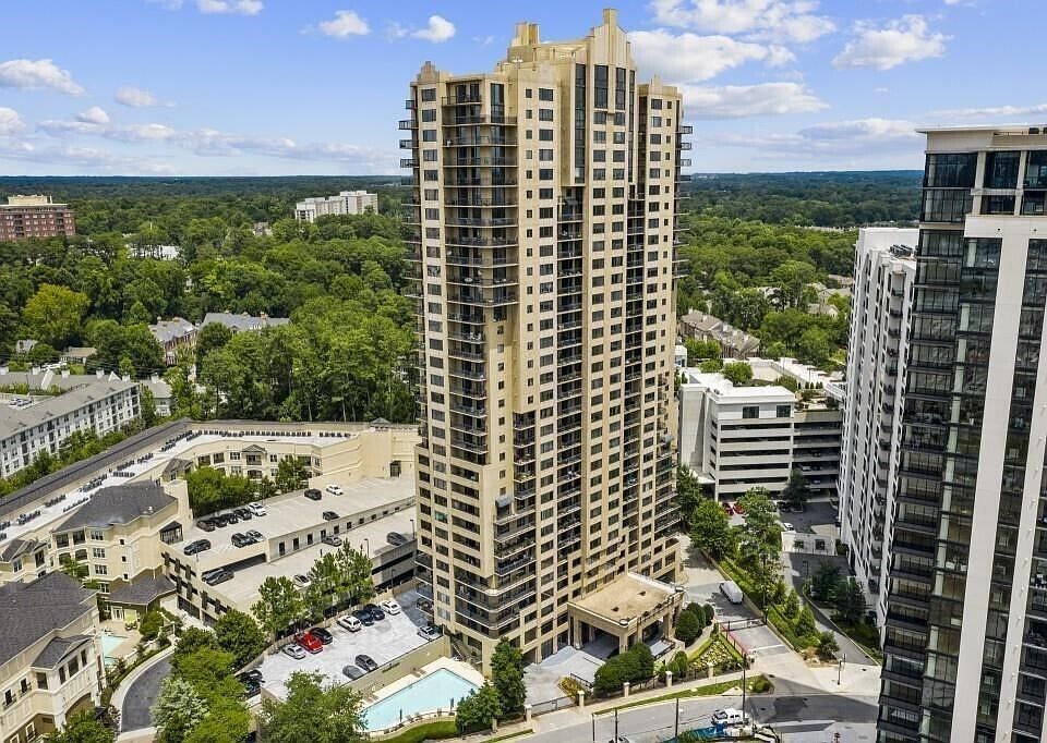 1st image of 3481 Lakeside Dr NE APT 608