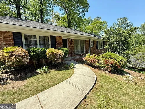 1826 Winchester Trl Photo 1