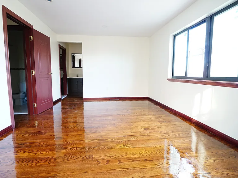2529 Butler St #1 — Photo 11
