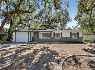 1611 Hampton Rd, Leesburg, FL 34748