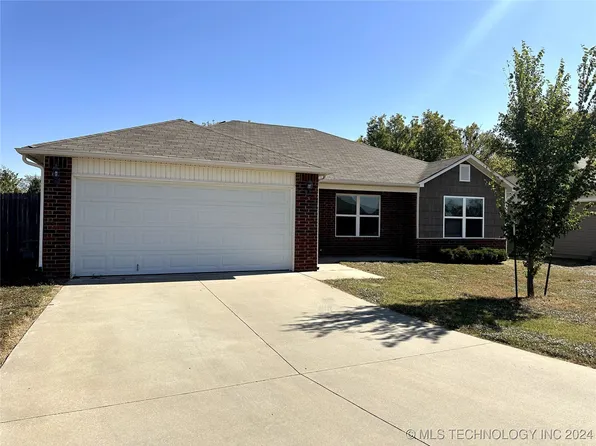 2820 Lariat Ln, Claremore, OK 74017