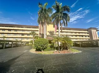 4100 Crystal Lake Dr APT 310, Pompano Beach, FL 33064